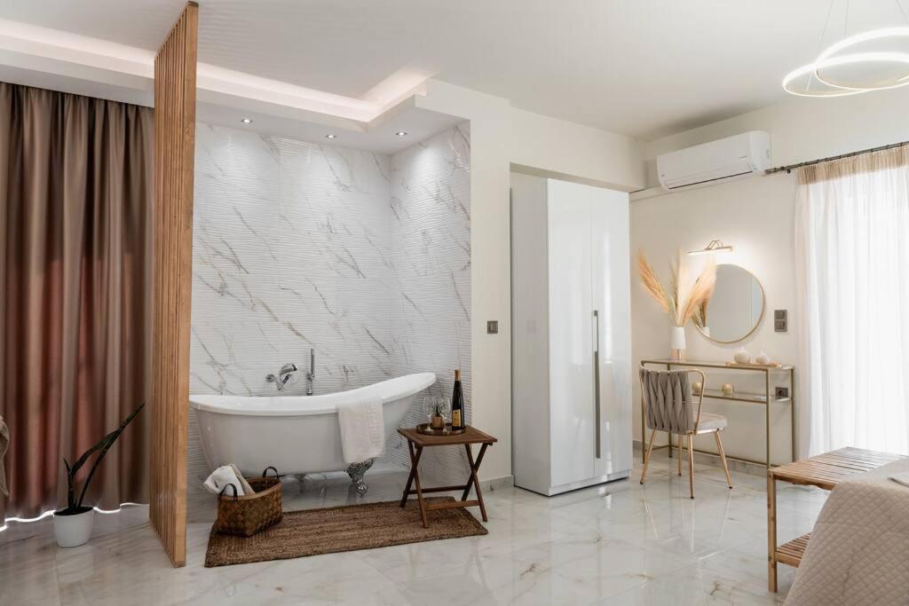 Elite Suite 1 view 3