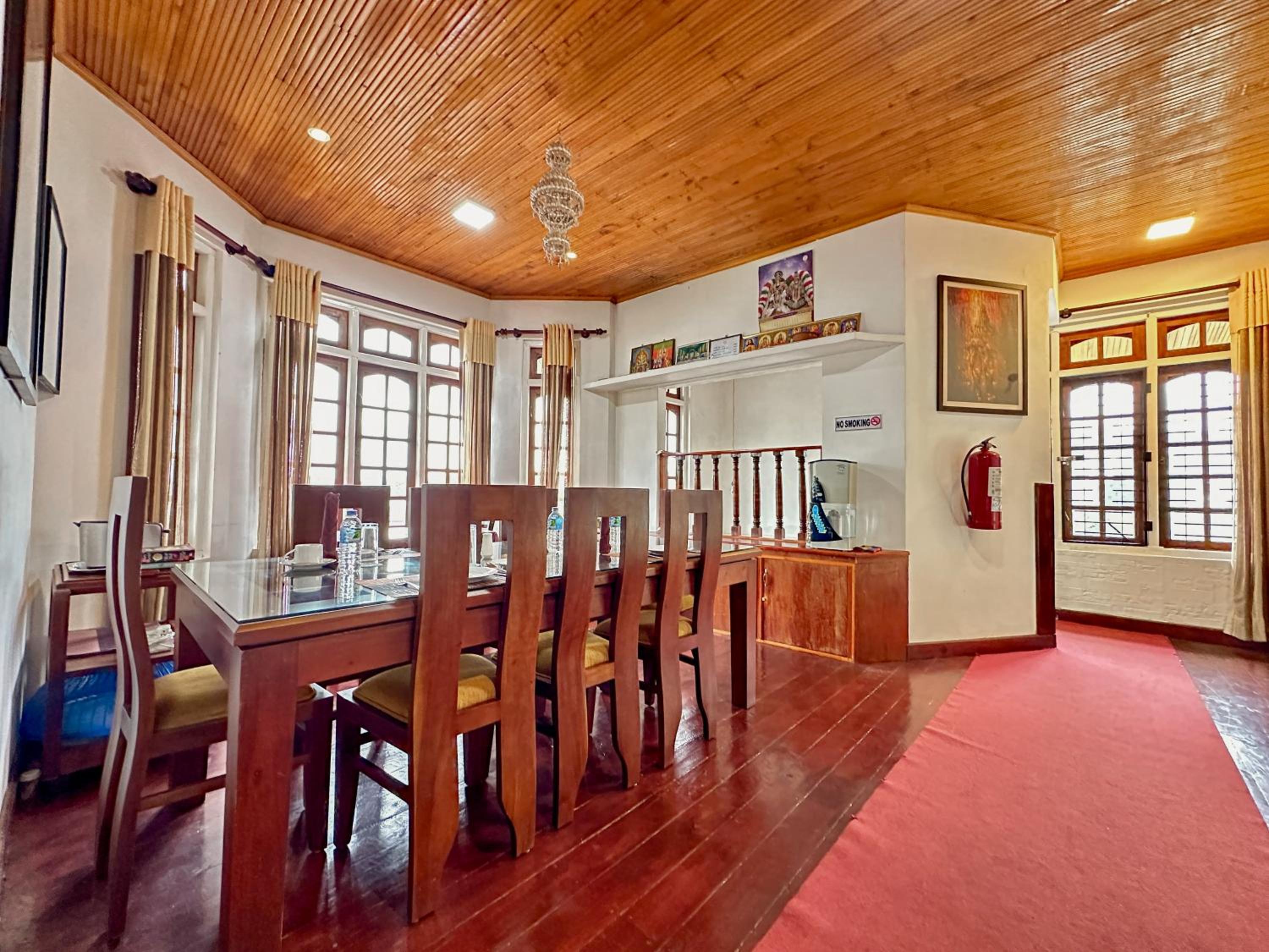 Nuwara Eliya Hills Rest view 3