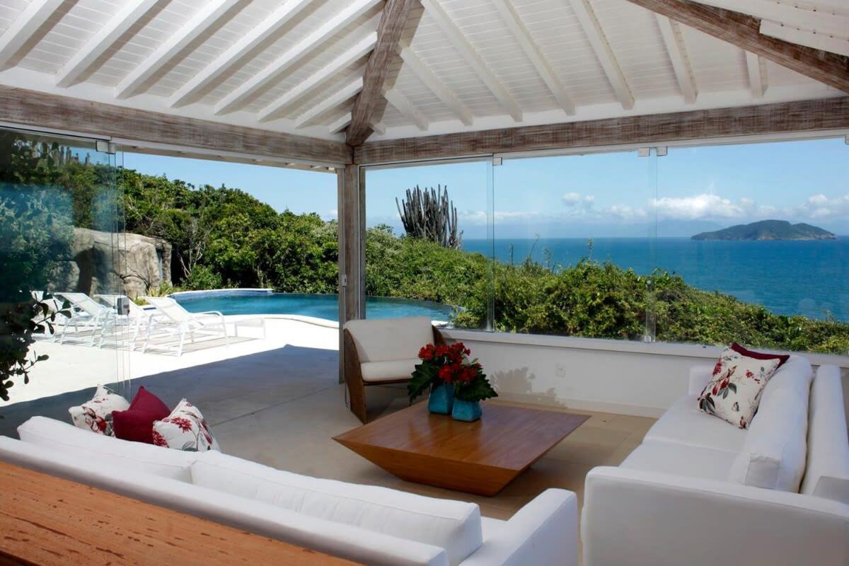 Beautiful Hilltop House Tartaruga Beach - BUZ007