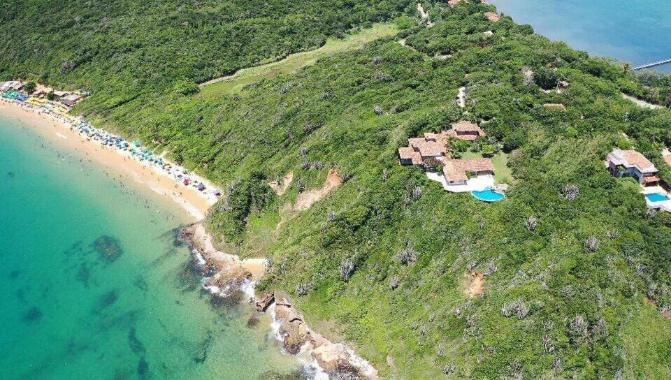 Beautiful Hilltop House Tartaruga Beach - BUZ007