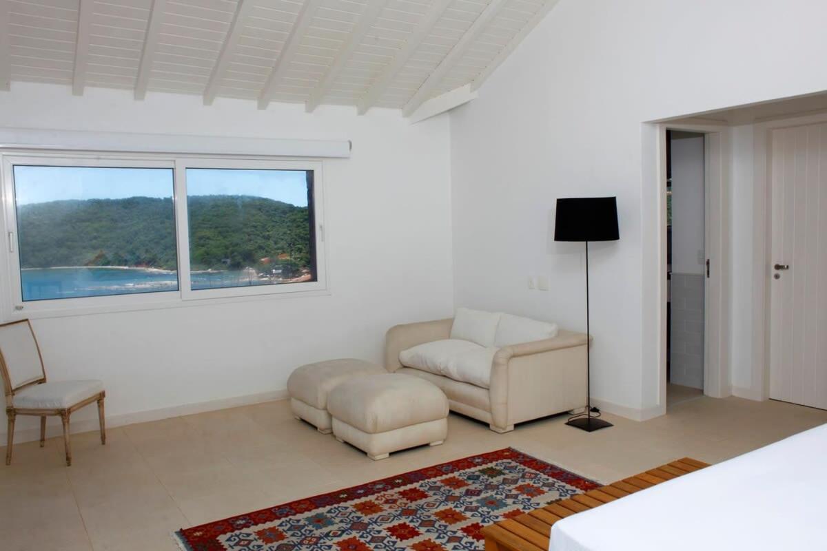 Beautiful Hilltop House Tartaruga Beach - BUZ007