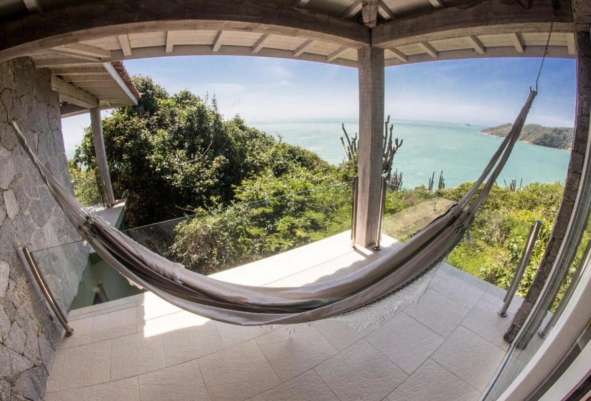Beautiful Hilltop House Tartaruga Beach - BUZ007