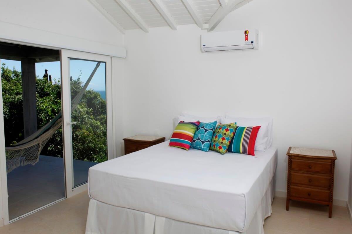 Beautiful Hilltop House Tartaruga Beach - BUZ007