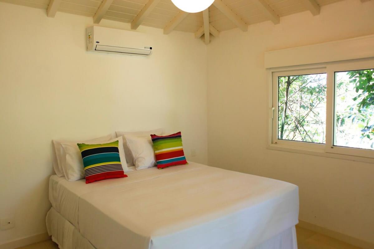 Beautiful Hilltop House Tartaruga Beach - BUZ007
