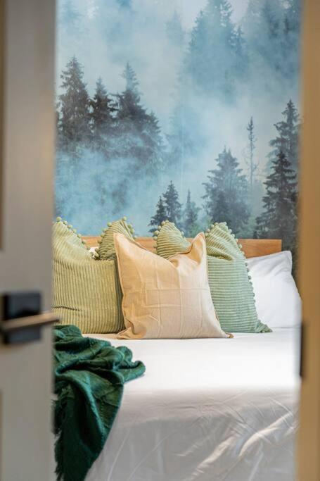 Emerald Escape Mountain Retreat
