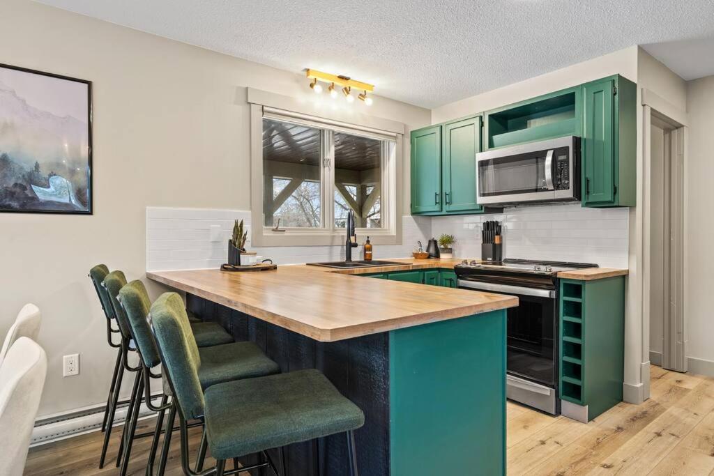 Emerald Escape Mountain Retreat