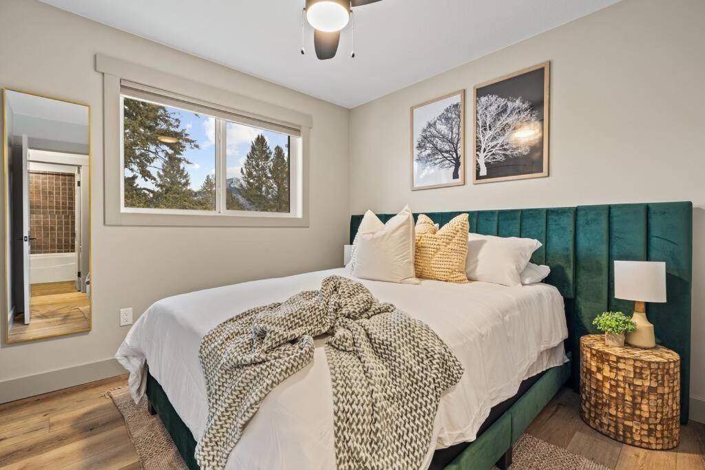 Emerald Escape Mountain Retreat