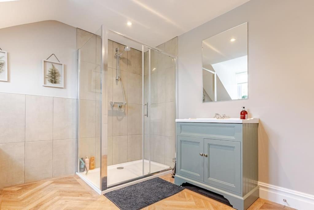 Stunning new Duplex apartment - Christchurch view 5