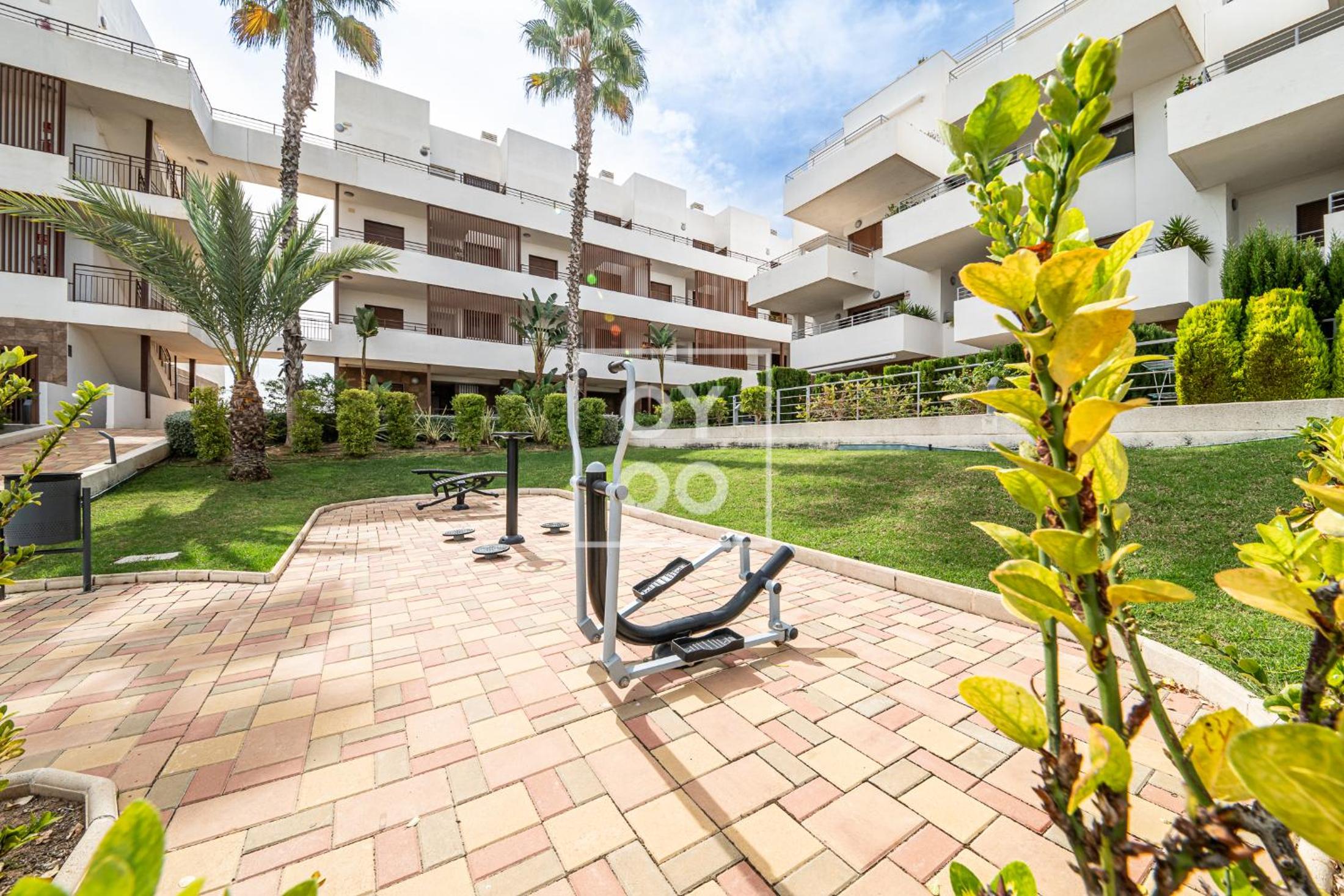 La Brisa Boutique Apartment with swimming pools, jacuzzi, outdoor fitness