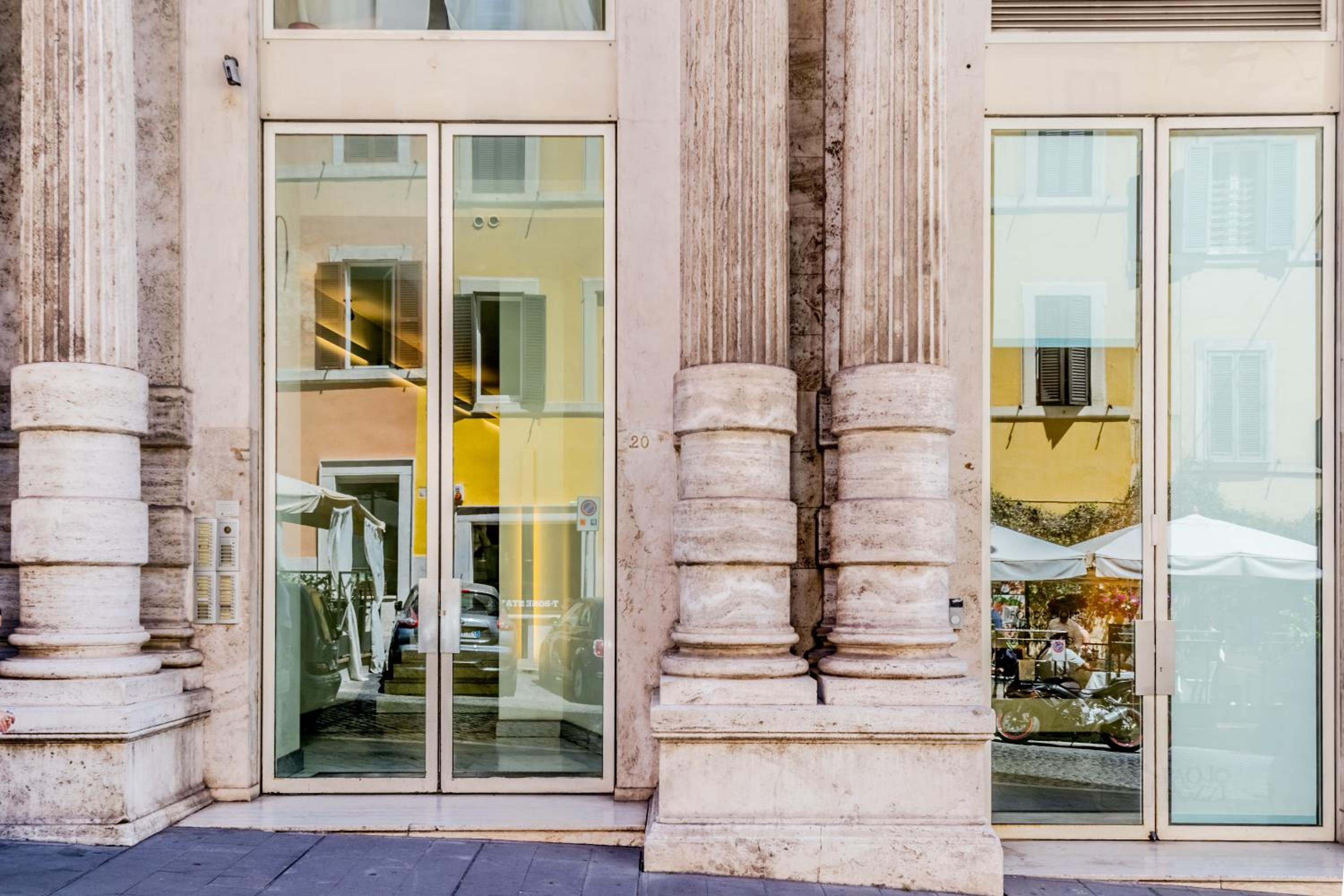 The Terrace Luxury photo 3