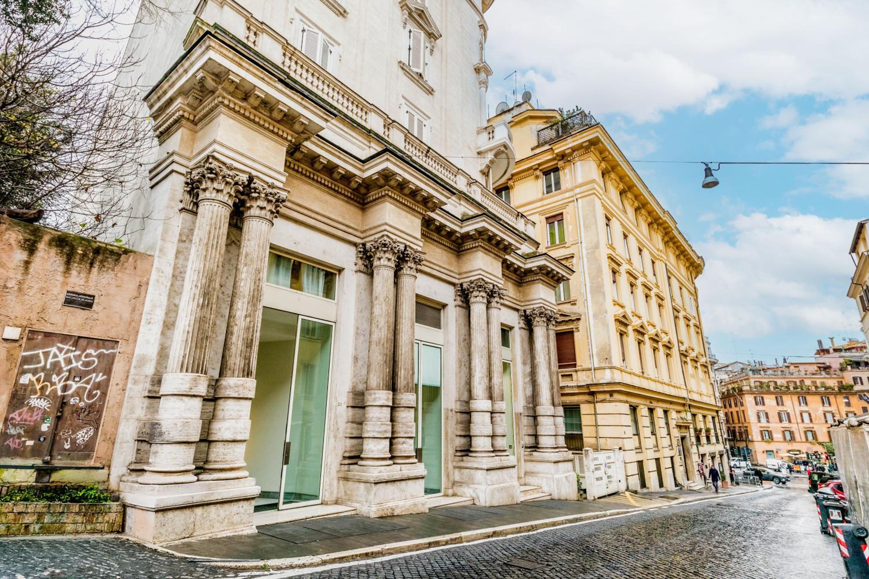 The Terrace Luxury photo 2