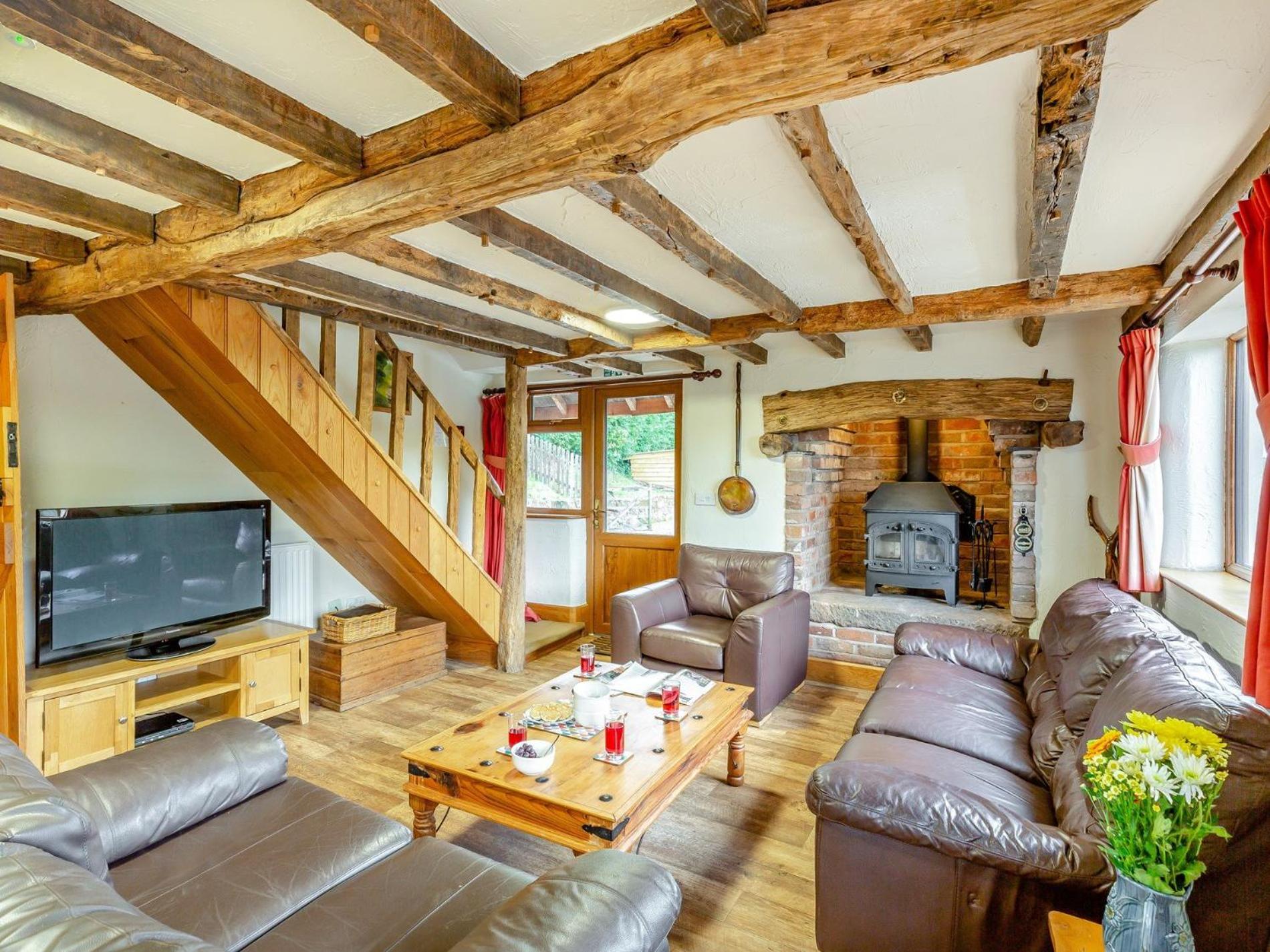 3 Bed in Bridgnorth oc-thfis view 5