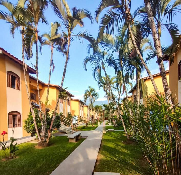 Apartamento Praia Maranduba Sapê