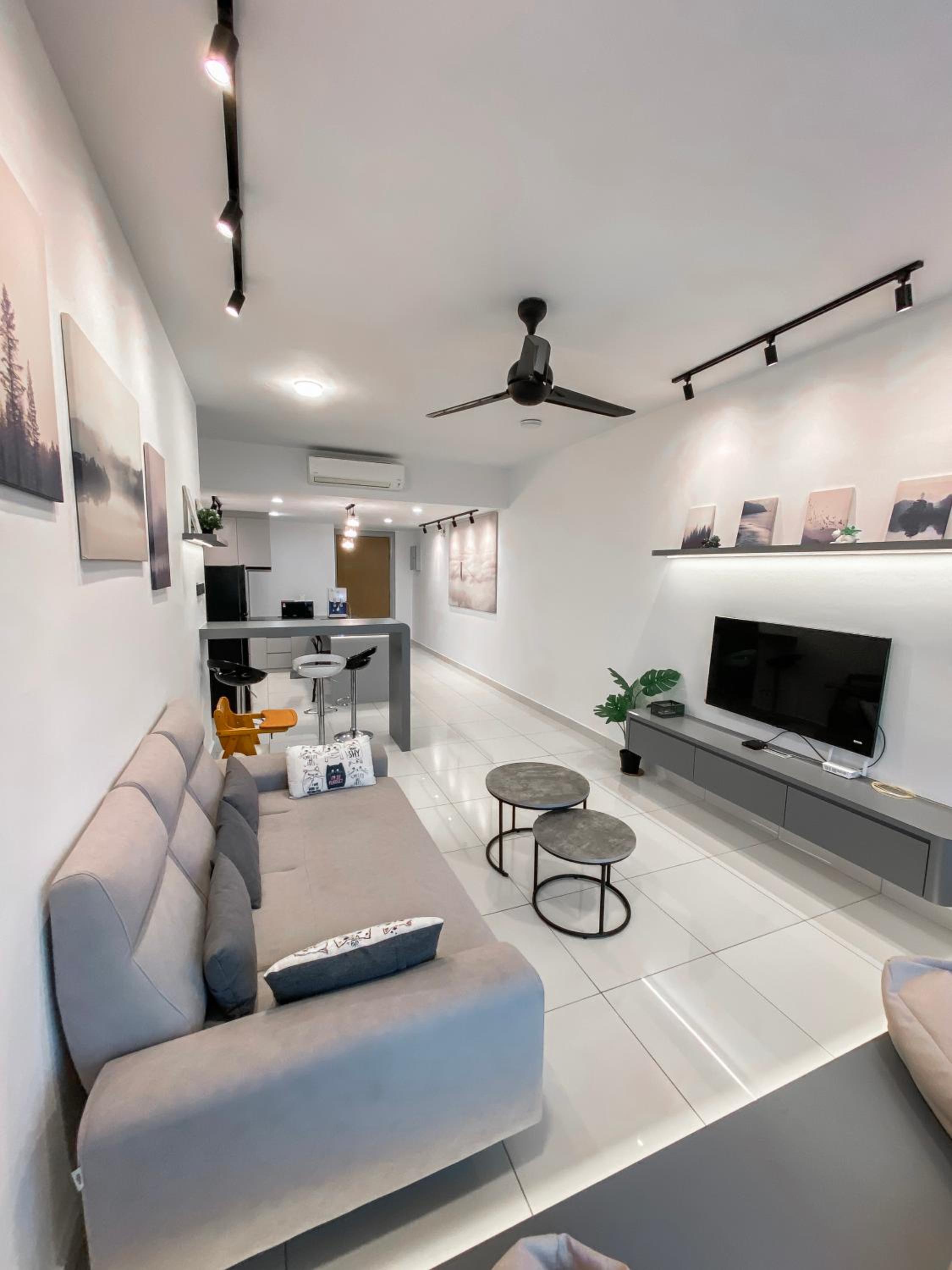 Midvalley Southkey Mosaic Greyline Residence JB CIQ 2BR 8pax