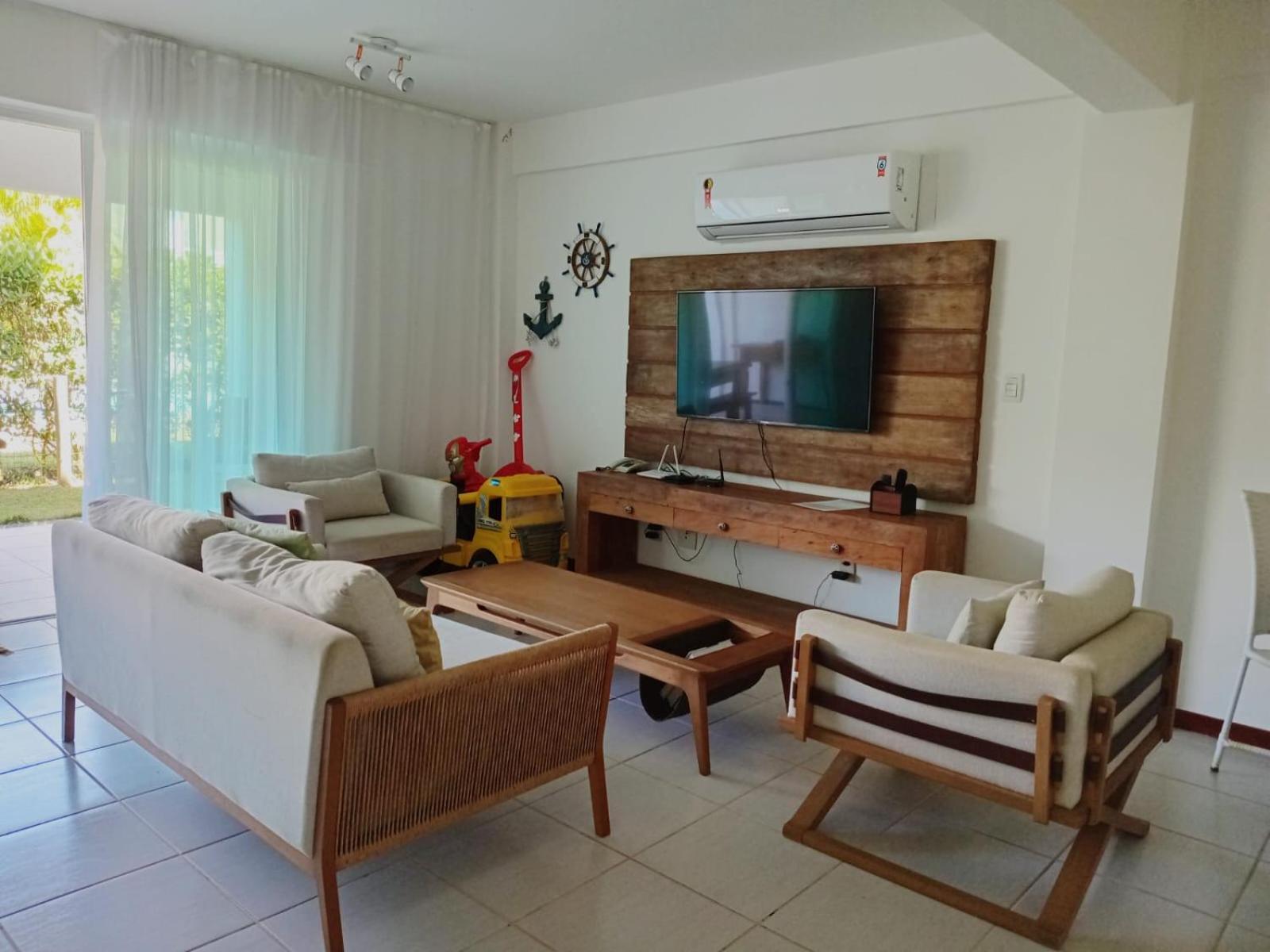 Apartamento Térreo 3 suítes Master Resort Treebies à Beira Mar Subauma Bahia