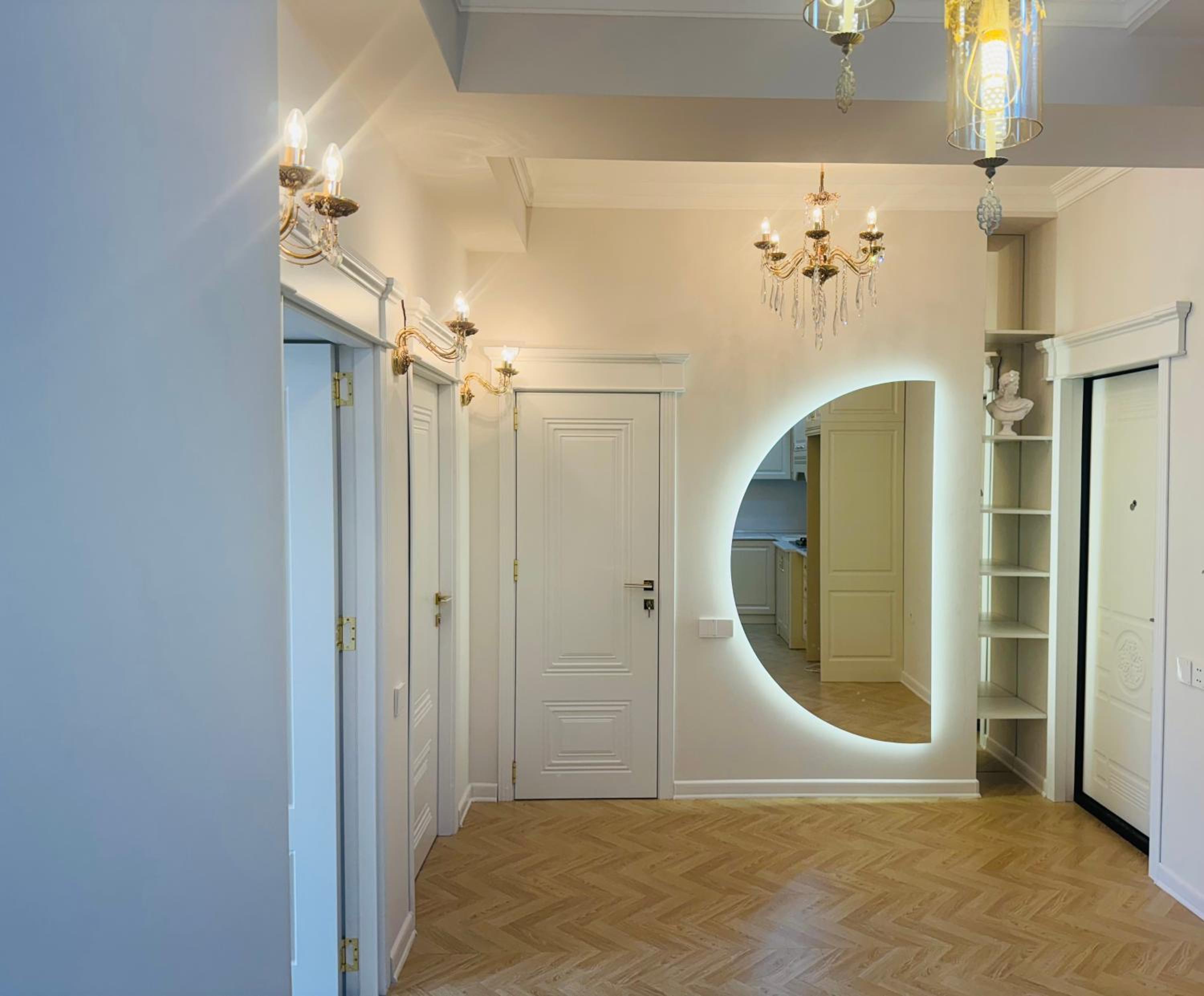 Elegant Apartment with Sea View in Downtown