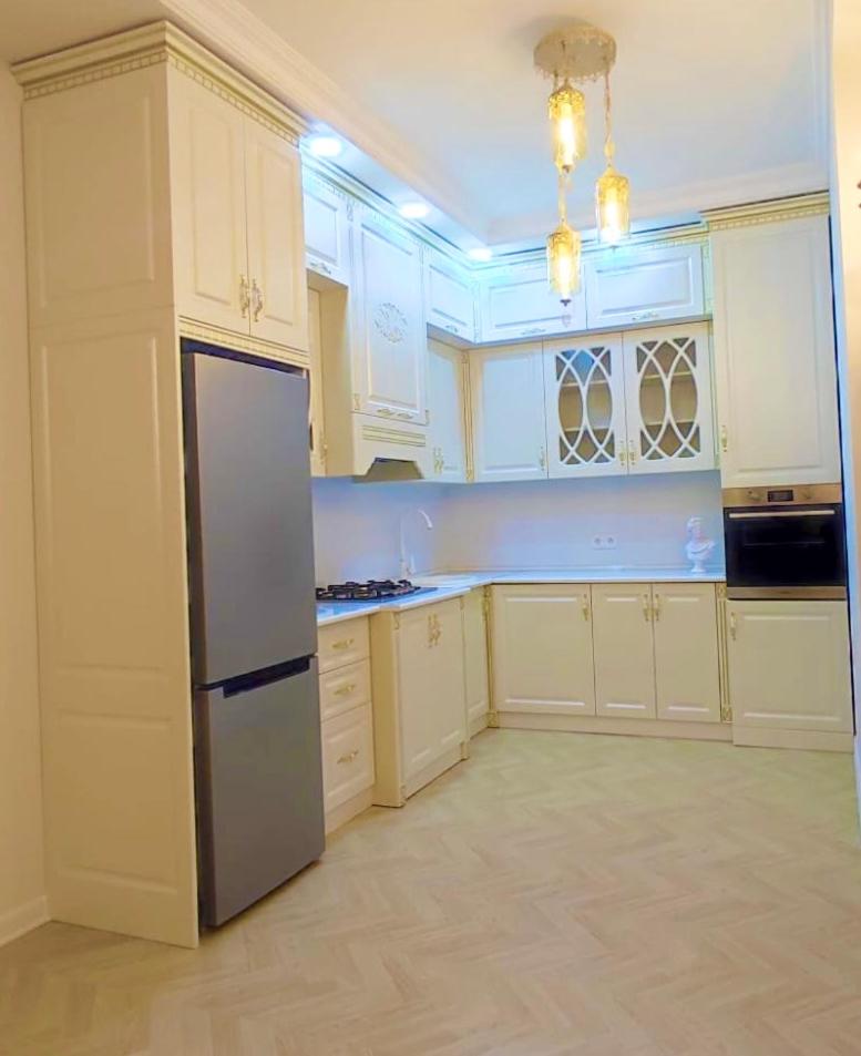 Elegant Apartment with Sea View in Downtown
