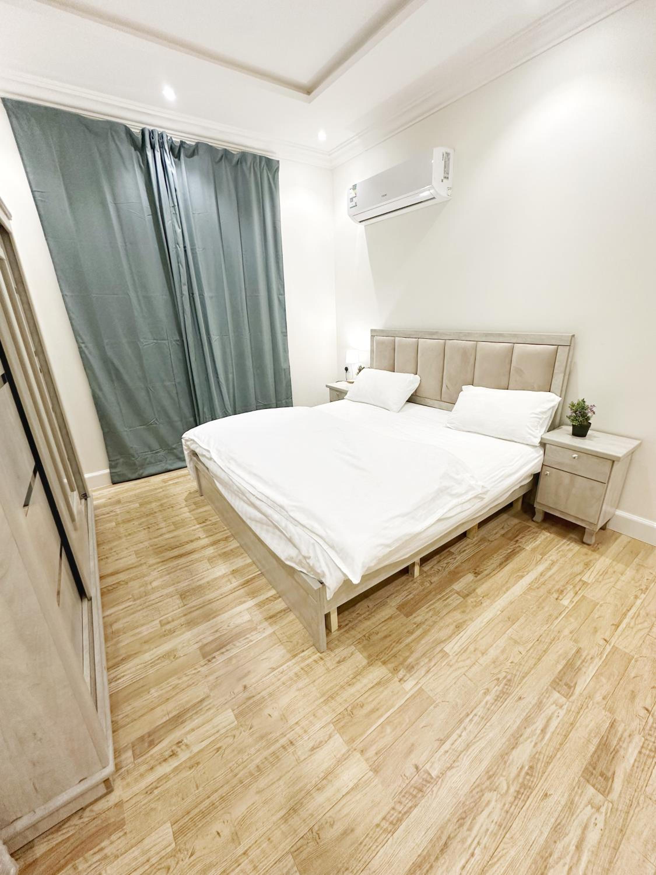 Smart Entry Apartment 202