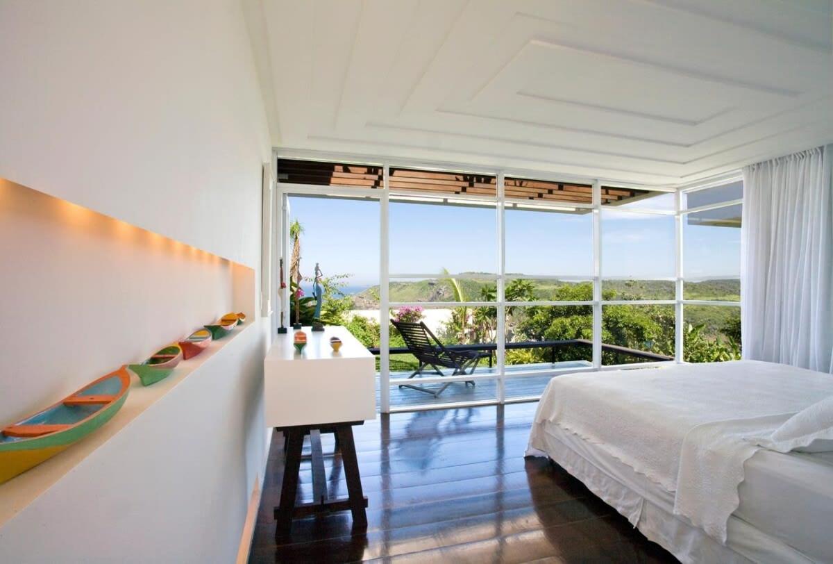 Elegant Villa in Ferradura Beach Buzios - BUZ003