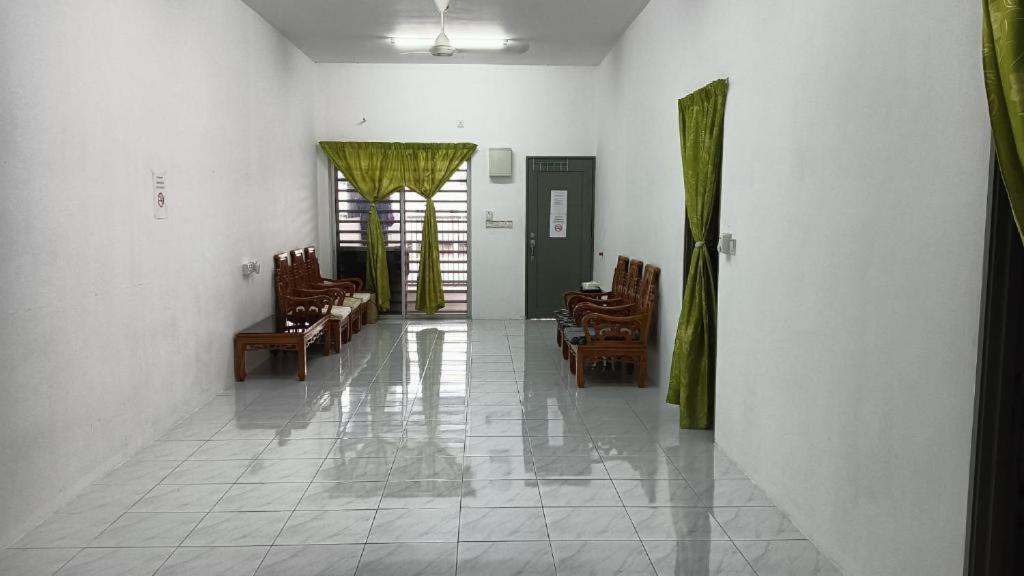 Angah Homestay