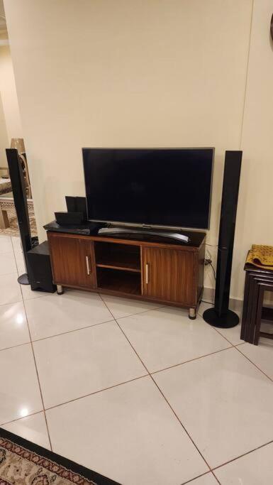2 bedroom fully furnished Apartment view 4