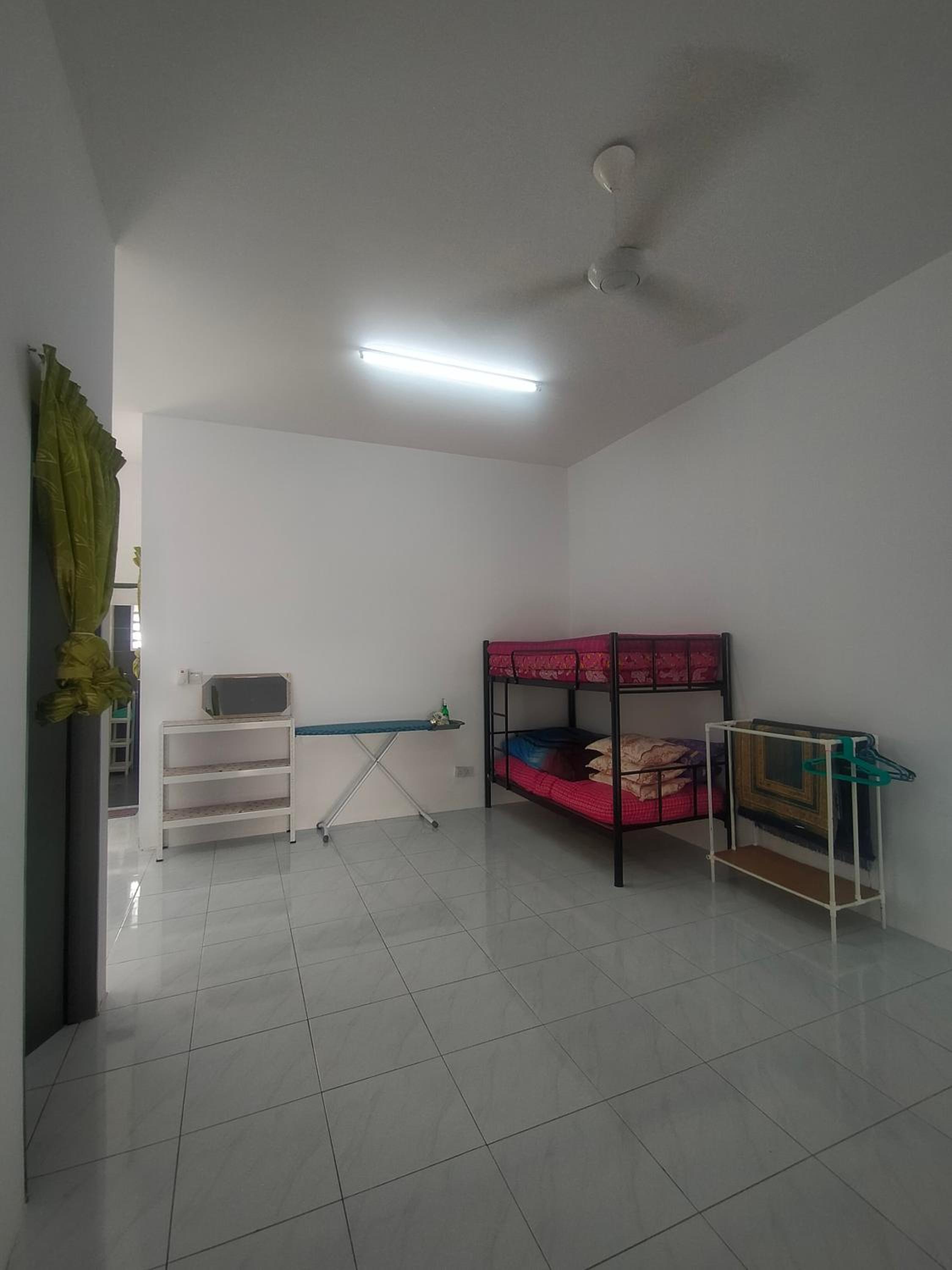 Angah Homestay