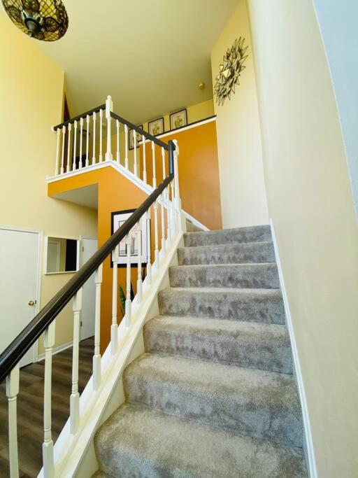 Wonderful 4BR Home view 4