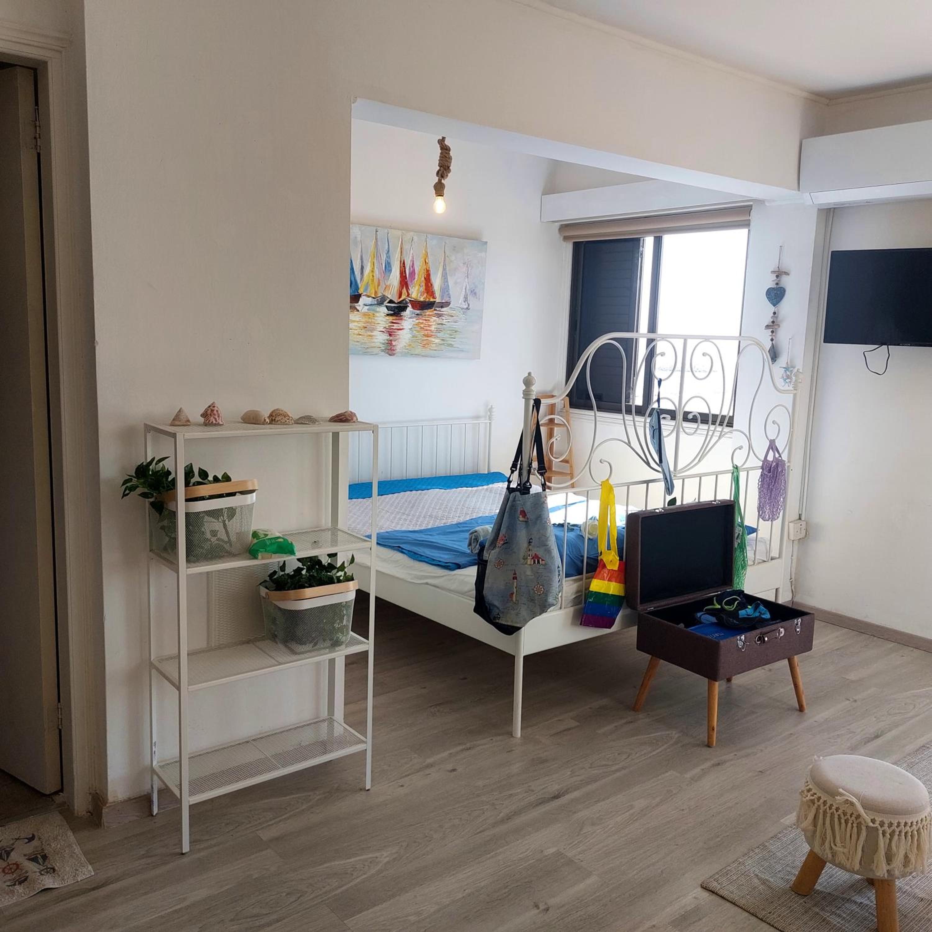 Danit apartmnt by the sea