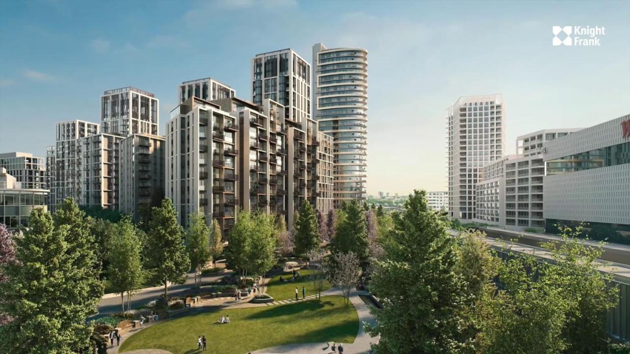 Luxurious White City Living 2Bed & 2Bath Apartment - Balcony & Tube Access
