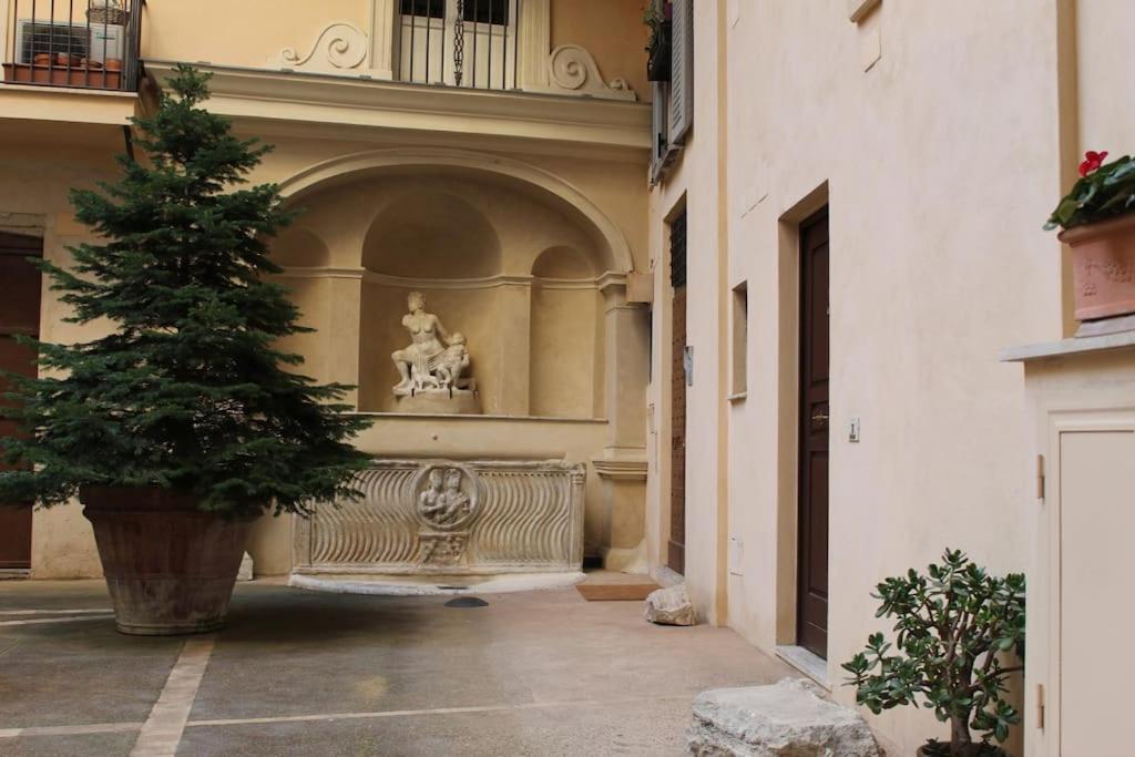 Palazzo Scapucci Apartment a Navona