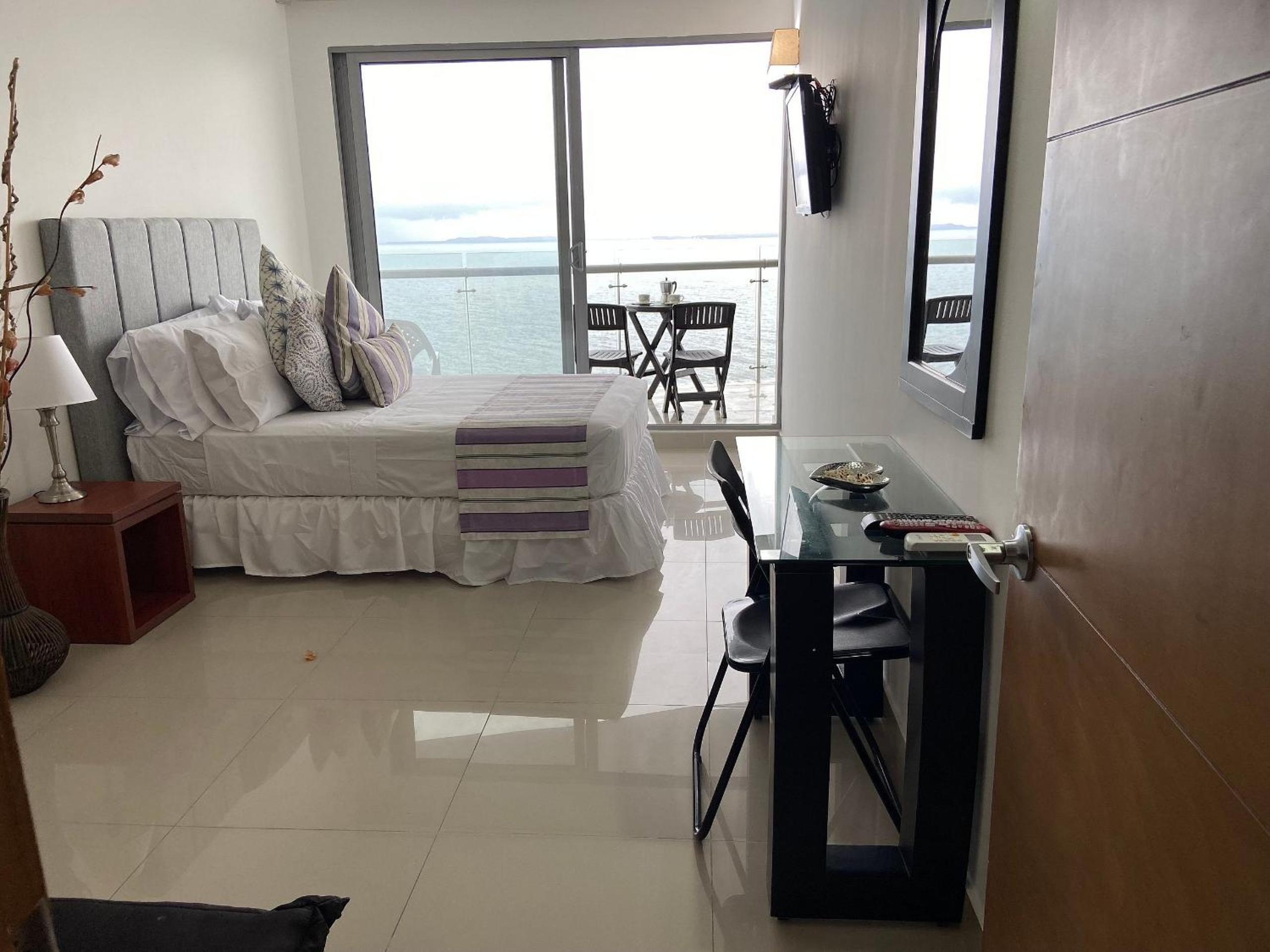 Frente Al Mar Ciudad Antigua Home Office 14B