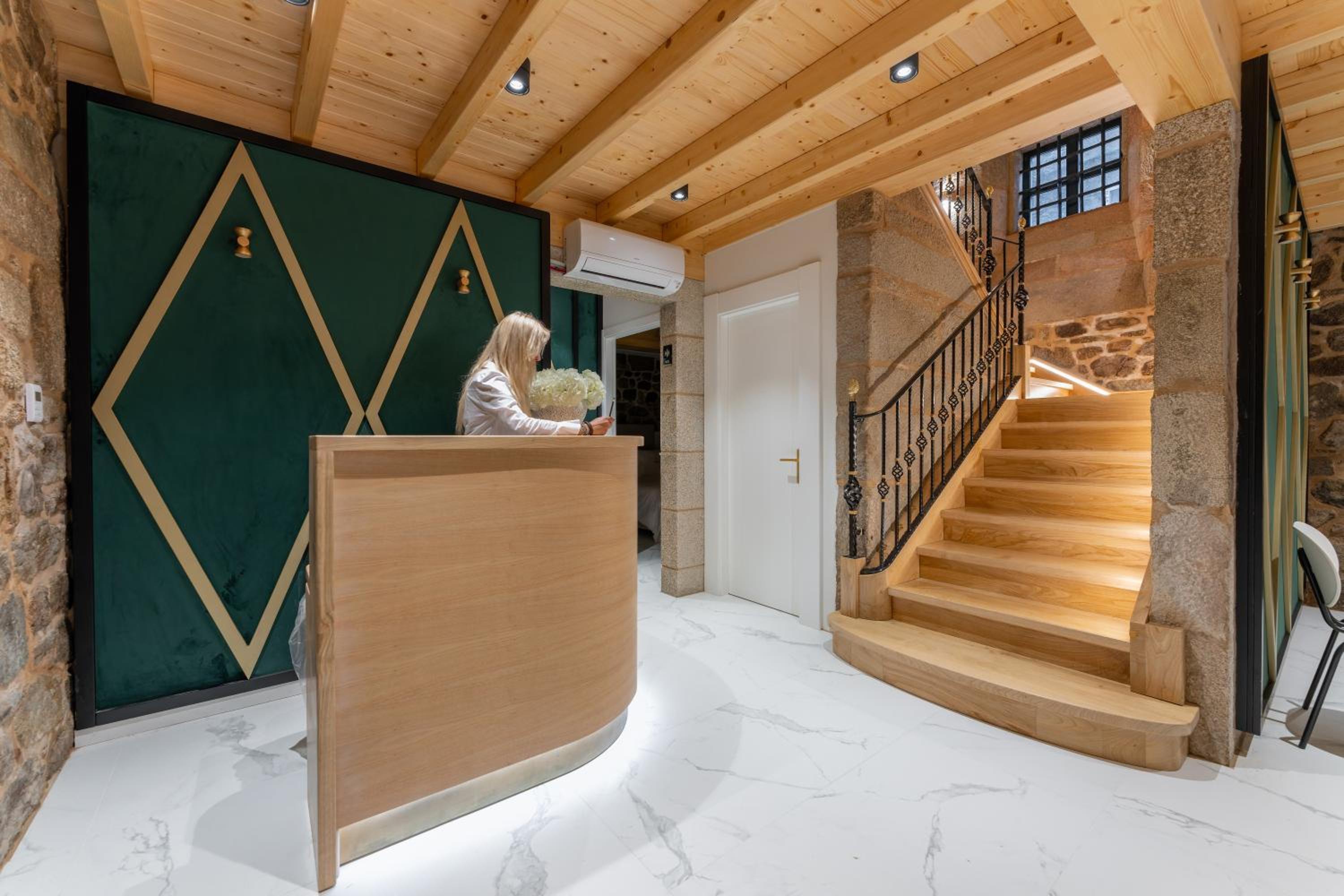 Hostal HCELENIS