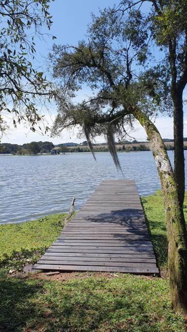 Cabana de frente lago