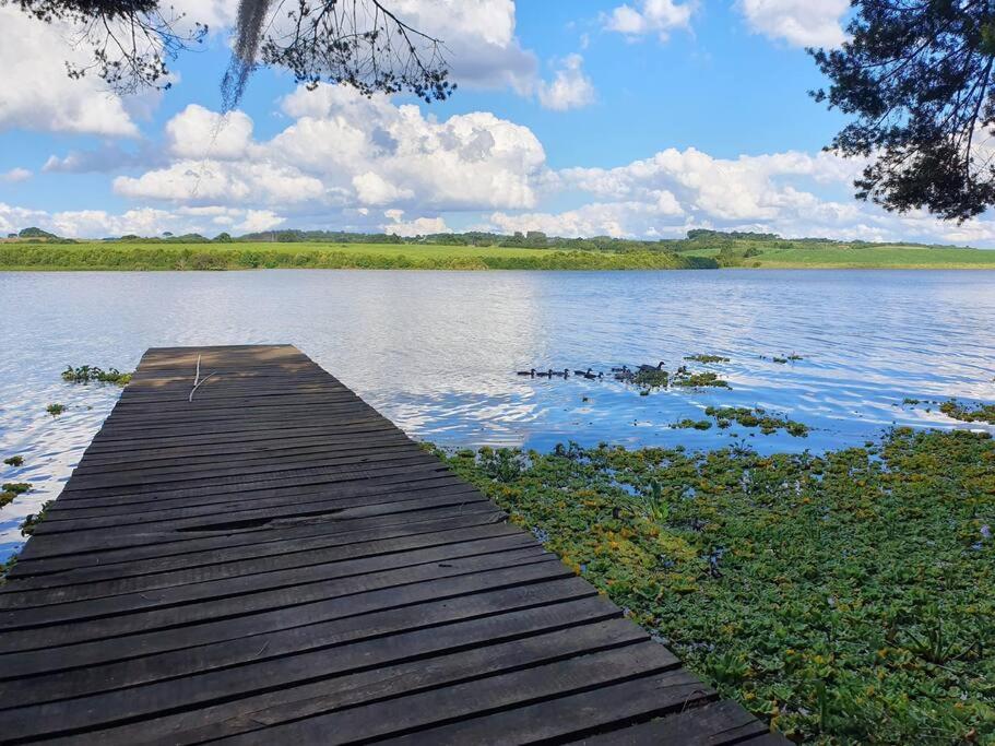 Cabana de frente lago