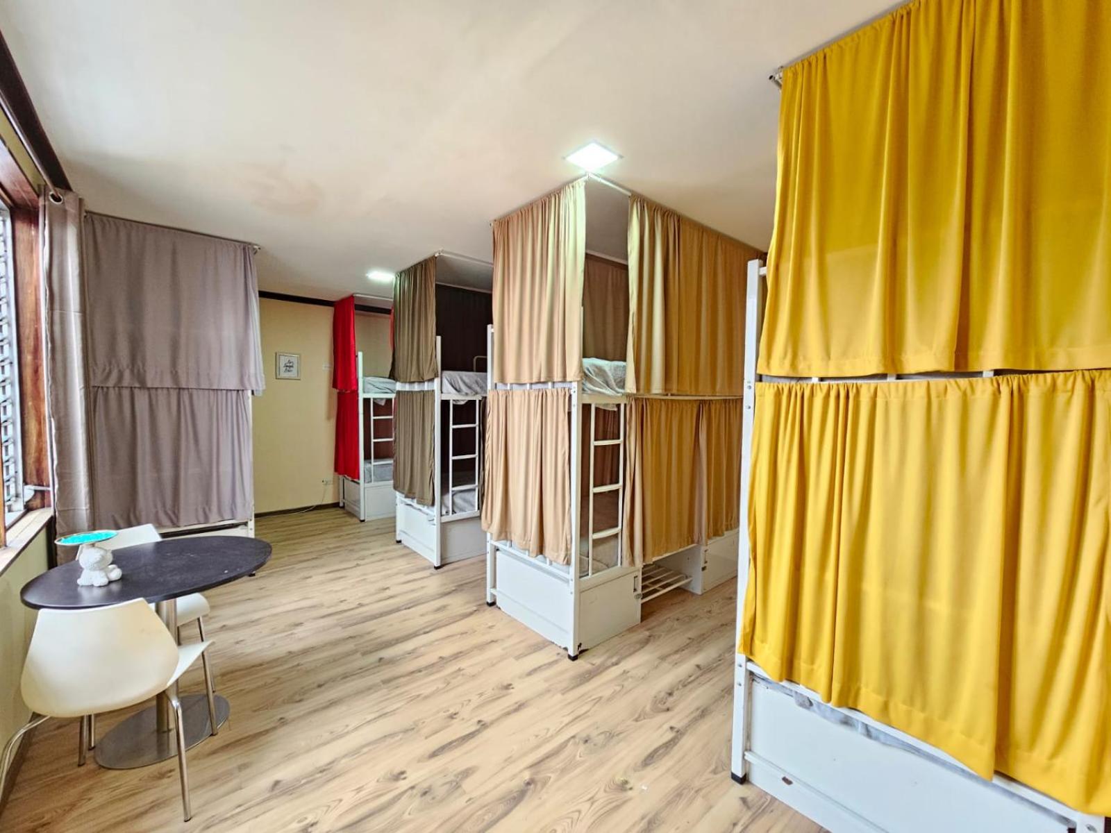 Hostel La Cali Inn