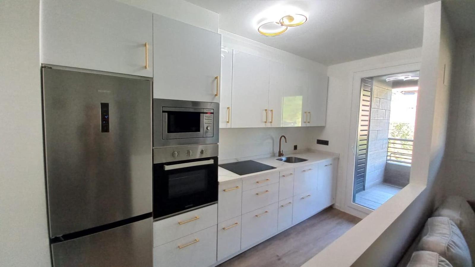 Ekain's Home -Sirimiri Apartments- view 3