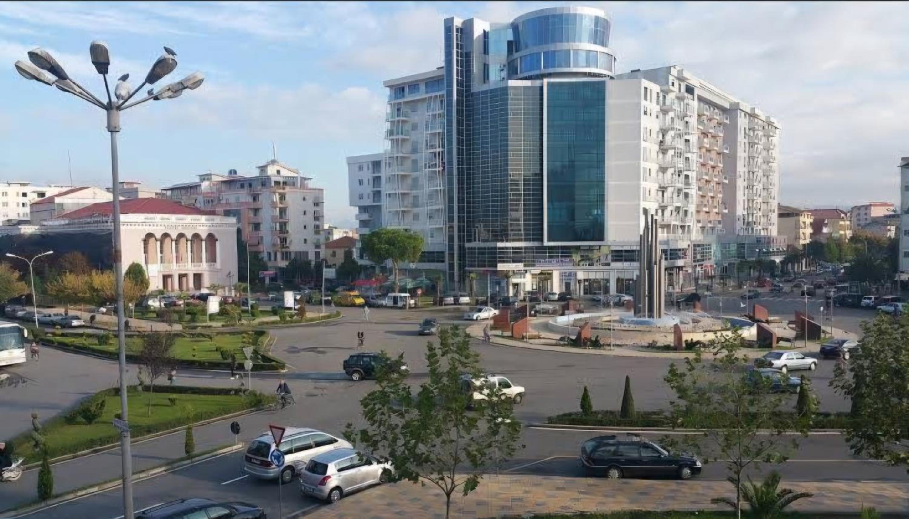 STAY-FIVE Modern Central Studios Self Check-in & Fast Wi-Fi