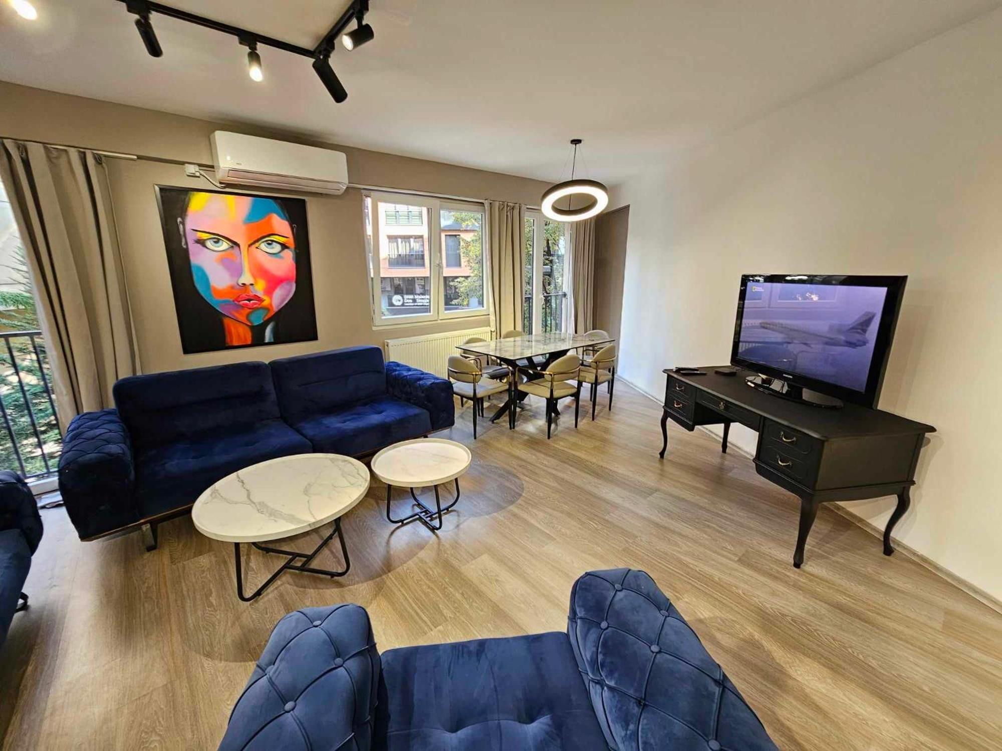 Spacious and lovely 130m2 central flat view 4