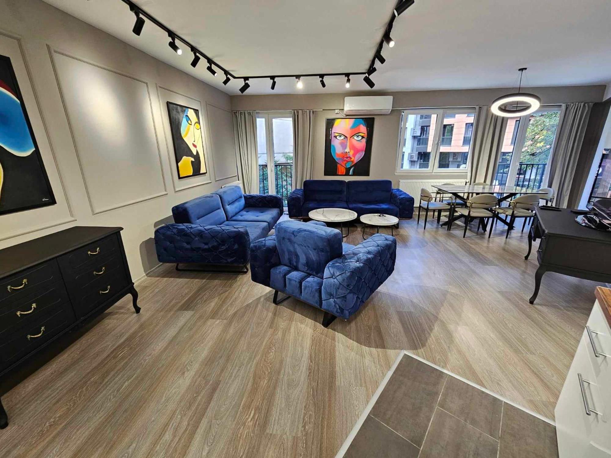 Spacious and lovely 130m2 central flat view 3
