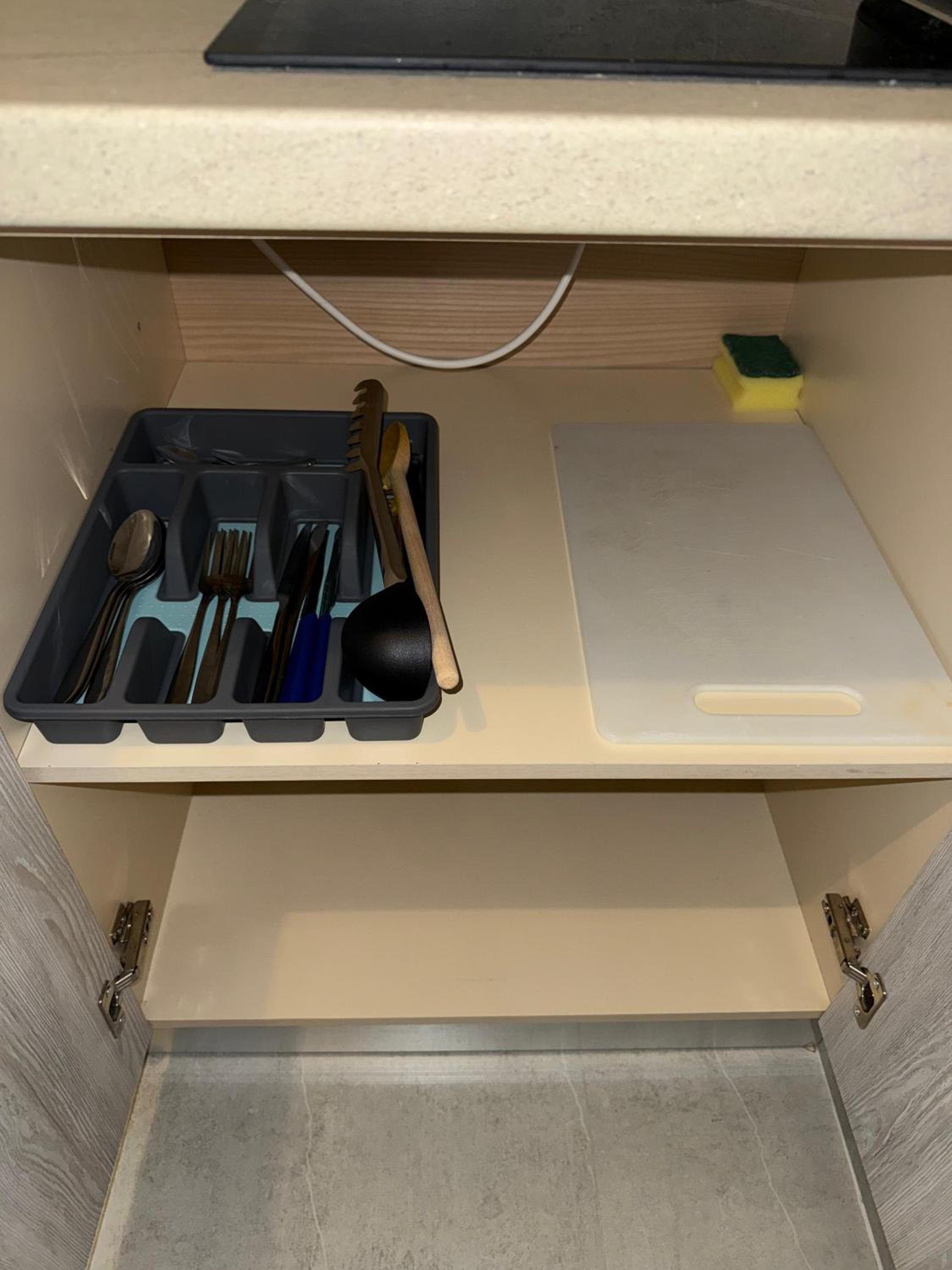 STAY-FIVE Modern Central Studios Self Check-in & Fast Wi-Fi