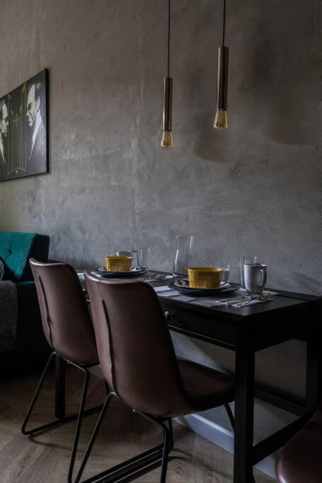 Golden Apartments in Warsaw - Stylish and Cozy Studio - Ząbkowska A