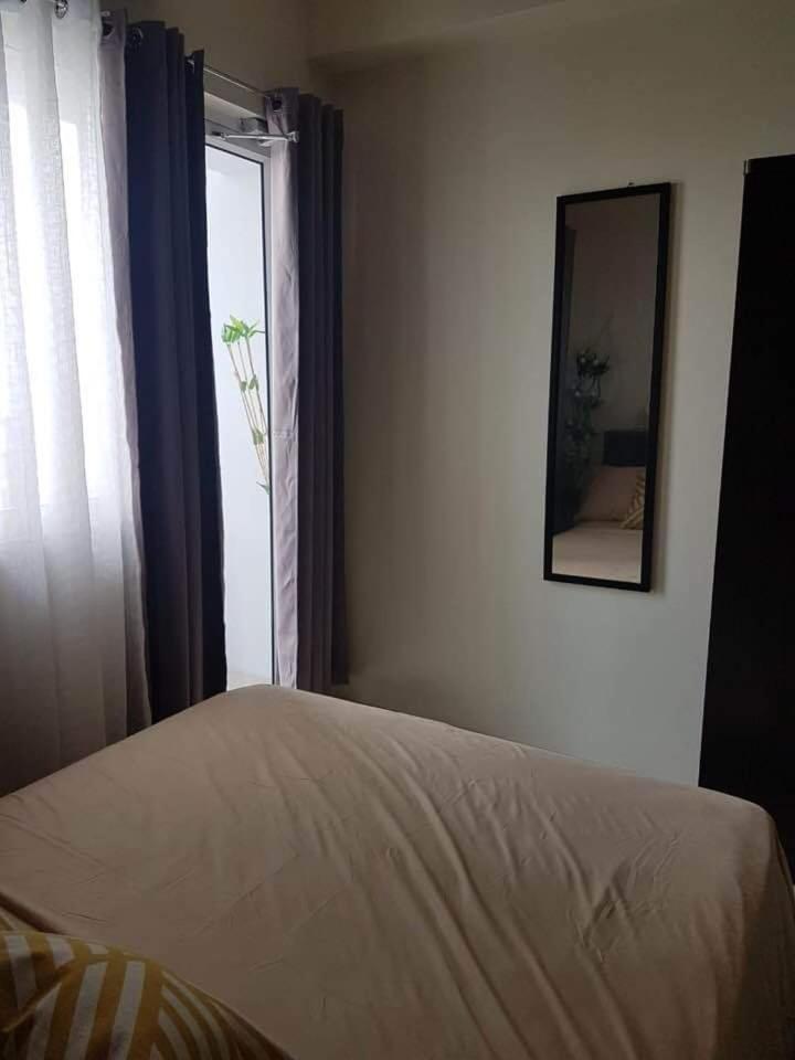 SkyCityViewCondotel Breeze Residences Staycation near WTC,PICC,MOA,NAIA,US Embassy view 3