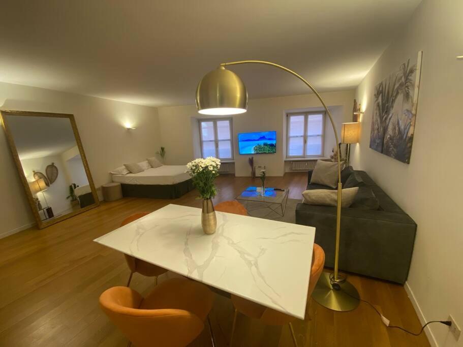 Apartment Alla Scala Milano-Palazzo di Prestigio