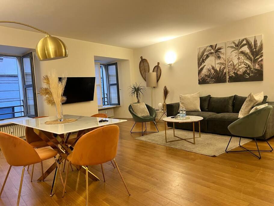 Apartment Alla Scala Milano-Palazzo di Prestigio