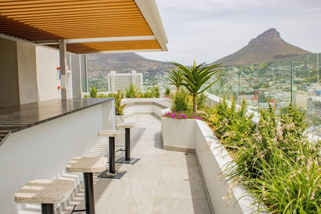 Stylish Apartment - Iconic Views