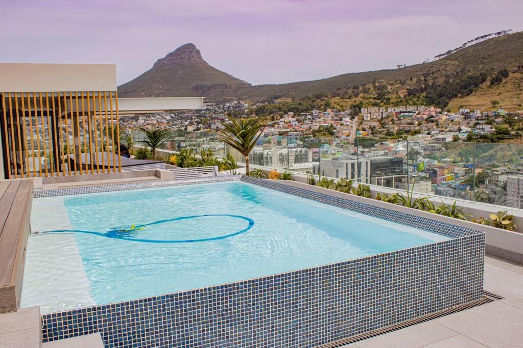 Stylish Apartment - Iconic Views