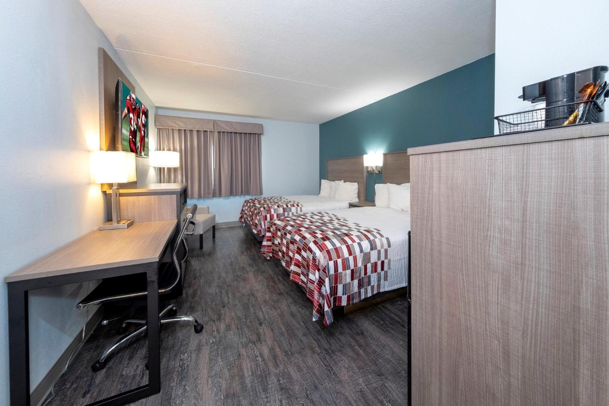 Red Roof Inn  Suites Wilmington - New Castle - Property Image 11
