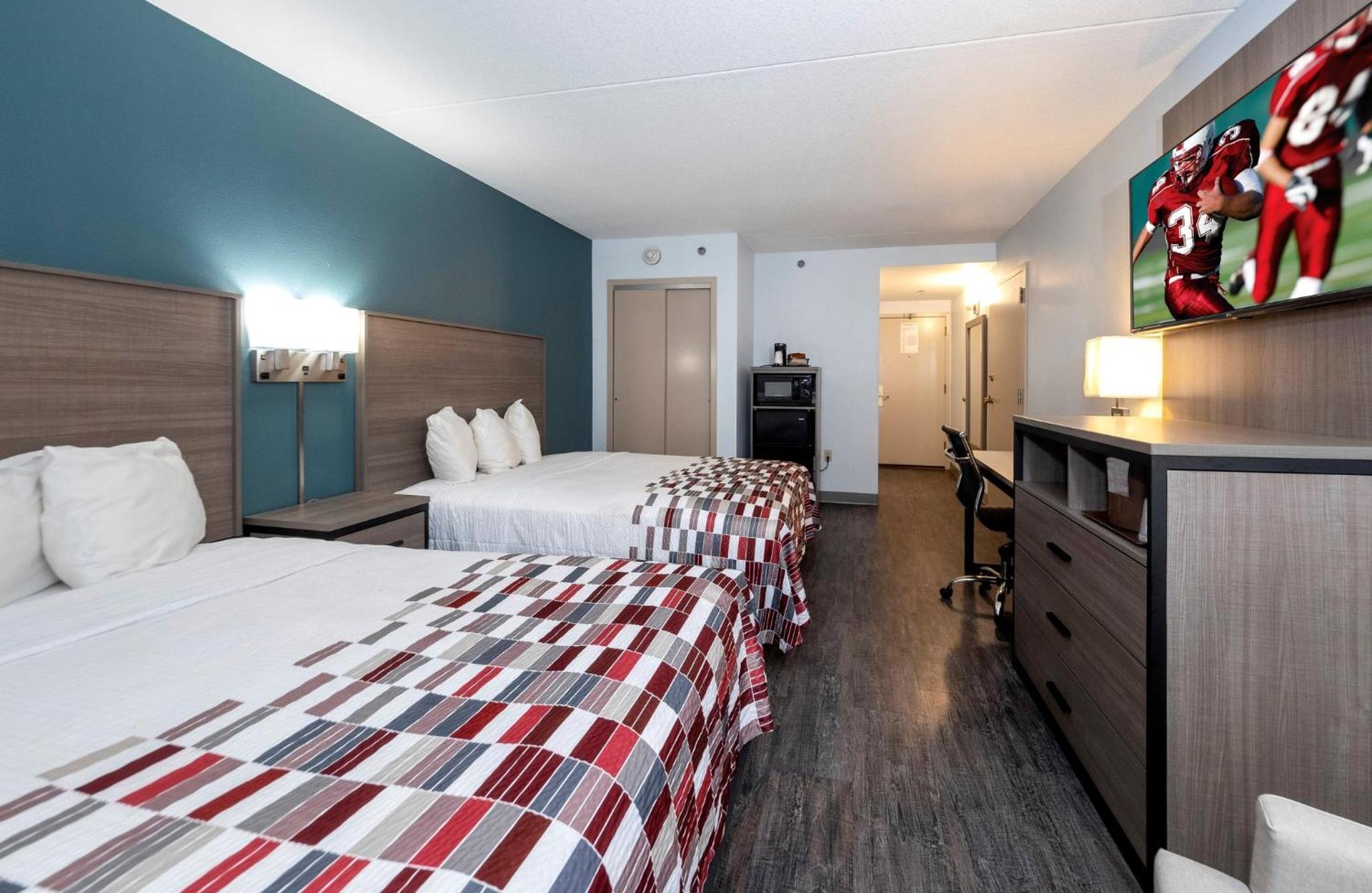 Red Roof Inn  Suites Wilmington - New Castle - Property Image 10