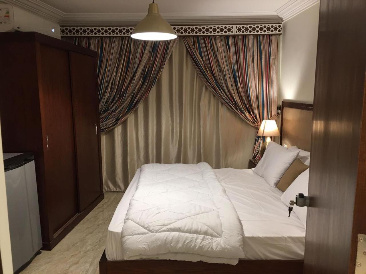 El Aida pyramid view inn