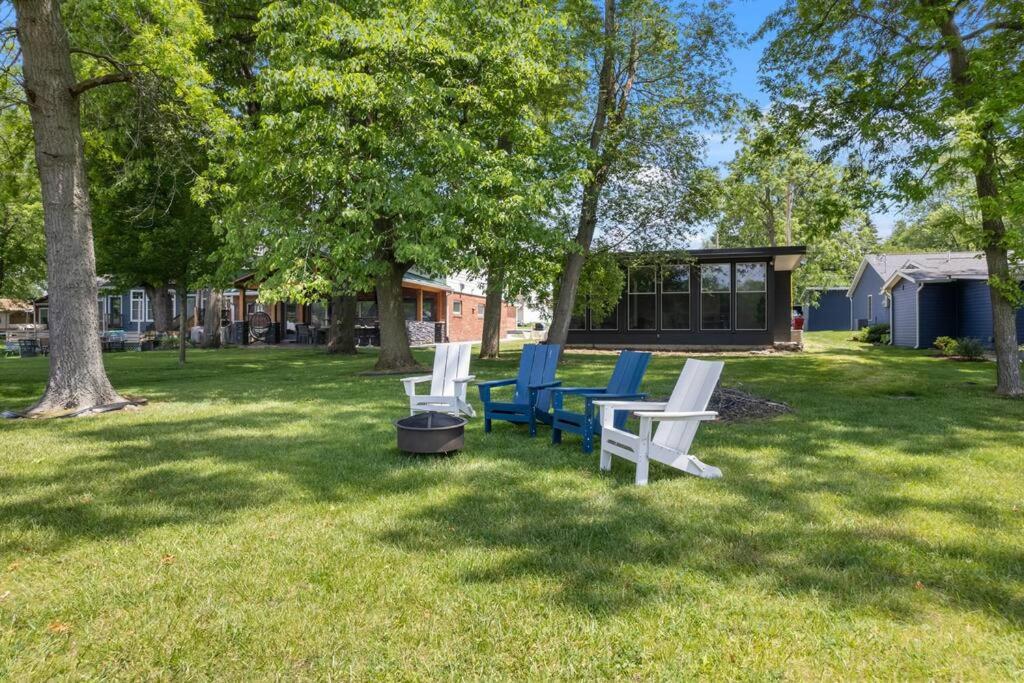 Lakeside Bliss Wonderful Lake Views and Access view 2